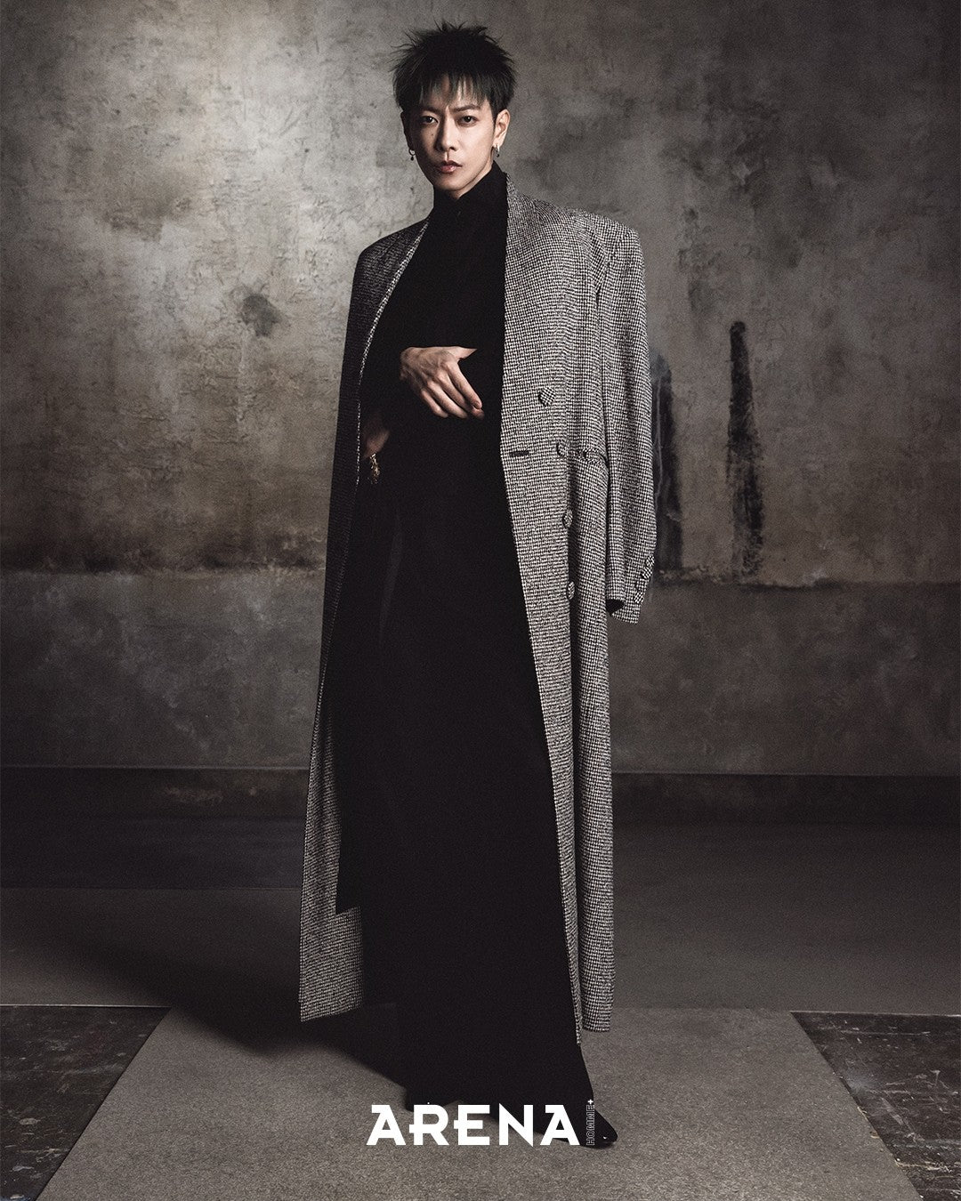 韓国雑誌「ARENA HOMME+ KOREA アリーナオムプラスコリア」2025年12月号【表紙：パク・ボゴム】（和訳付）［送料込］